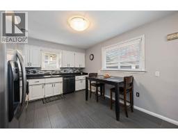 53 Vimy CRESCENT - 4