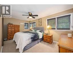 53 Vimy CRESCENT - 7