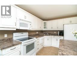 1940 LONDON LINE UnitNo. 207 - 18