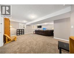 4015 ROSEMOUNT DRIVE - 11