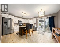 4015 ROSEMOUNT DRIVE - 13