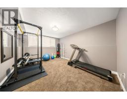 4015 ROSEMOUNT DRIVE - 25