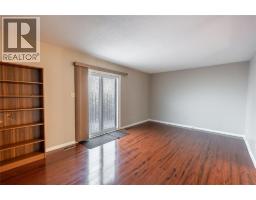 27 YORK CRESCENT UnitNo. 74 - 10