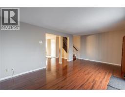 27 YORK CRESCENT UnitNo. 74 - 12