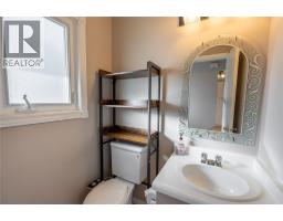 27 YORK CRESCENT UnitNo. 74 - 13