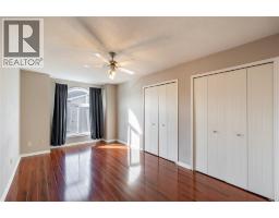 27 YORK CRESCENT UnitNo. 74 - 14