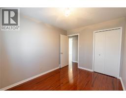 27 YORK CRESCENT UnitNo. 74 - 18