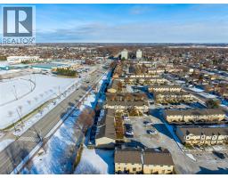 27 YORK CRESCENT UnitNo. 74 - 30