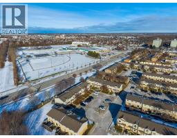 27 YORK CRESCENT UnitNo. 74 - 31