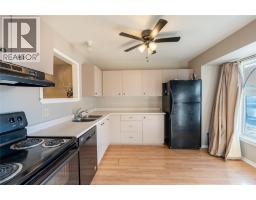 27 YORK CRESCENT UnitNo. 74 - 4