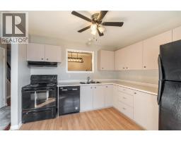 27 YORK CRESCENT UnitNo. 74 - 5