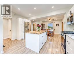 703 Wellington STREET - 11