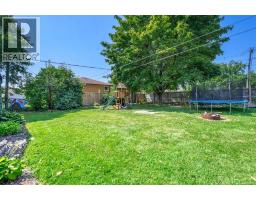 703 Wellington STREET - 37