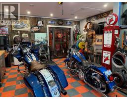 747 Broadway STREET - 42