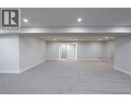 3579 PAUL CRESCENT - 23