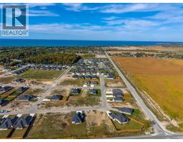 3579 PAUL CRESCENT - 41