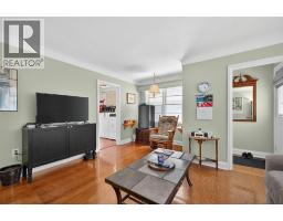 746 Oxford STREET - 11