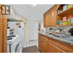 746 Oxford STREET - 25