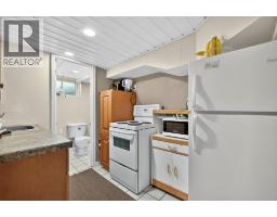 746 Oxford STREET - 26