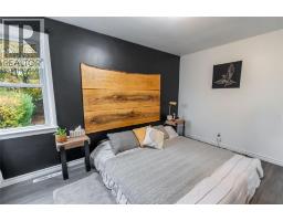 480 BRIGHT STREET - 13