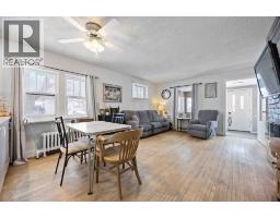 463 CONFEDERATION STREET - 11