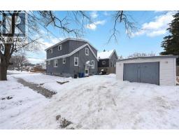 463 CONFEDERATION STREET - 2