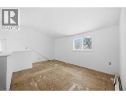 463 CONFEDERATION STREET - 24