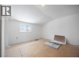 463 CONFEDERATION STREET - 25