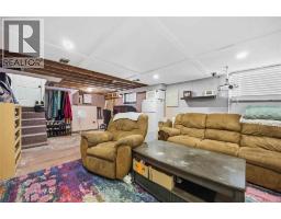 463 CONFEDERATION STREET - 35