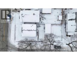 463 CONFEDERATION STREET - 42