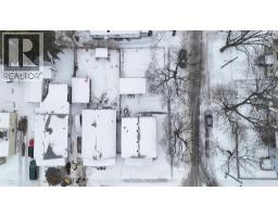 463 CONFEDERATION STREET - 43