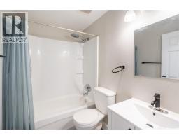 27 TURNER DRIVE UnitNo. 32 - 15