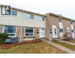 27 TURNER DRIVE UnitNo. 32 - 2