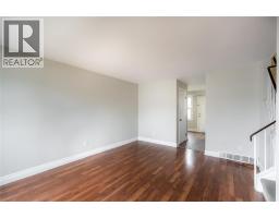 27 TURNER DRIVE UnitNo. 32 - 3