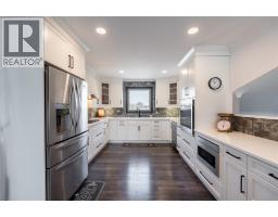 218 PADDOCK GREEN CIRCLE - 12