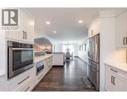 218 PADDOCK GREEN CIRCLE - 14