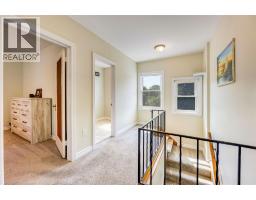 703 Wellington STREET - 37