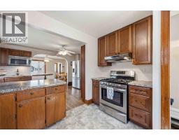 530 Plympton STREET - 10