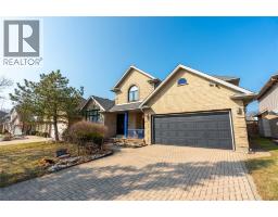 3024 Maidstone CRESCENT - 2