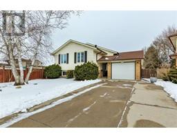 209 Thames CRESCENT - 2