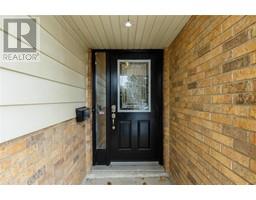 209 Thames CRESCENT - 5