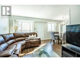 215 TRUDEAU DRIVE UnitNo. 77 - 14