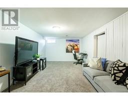 215 TRUDEAU DRIVE UnitNo. 77 - 21