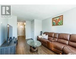 215 TRUDEAU DRIVE UnitNo. 77 - 5