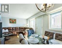 215 TRUDEAU DRIVE UnitNo. 77 - 6
