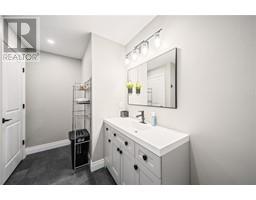 125 JOHN STREET - 16