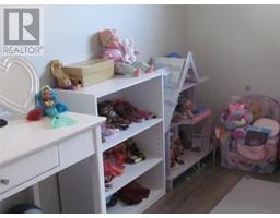 1351 ERROL ROAD East - 3