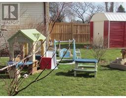 1351 ERROL ROAD East - 35