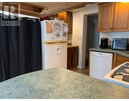 381 Brock STREET South - 6