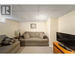 215 TRUDEAU DRIVE UnitNo. 33 - 16